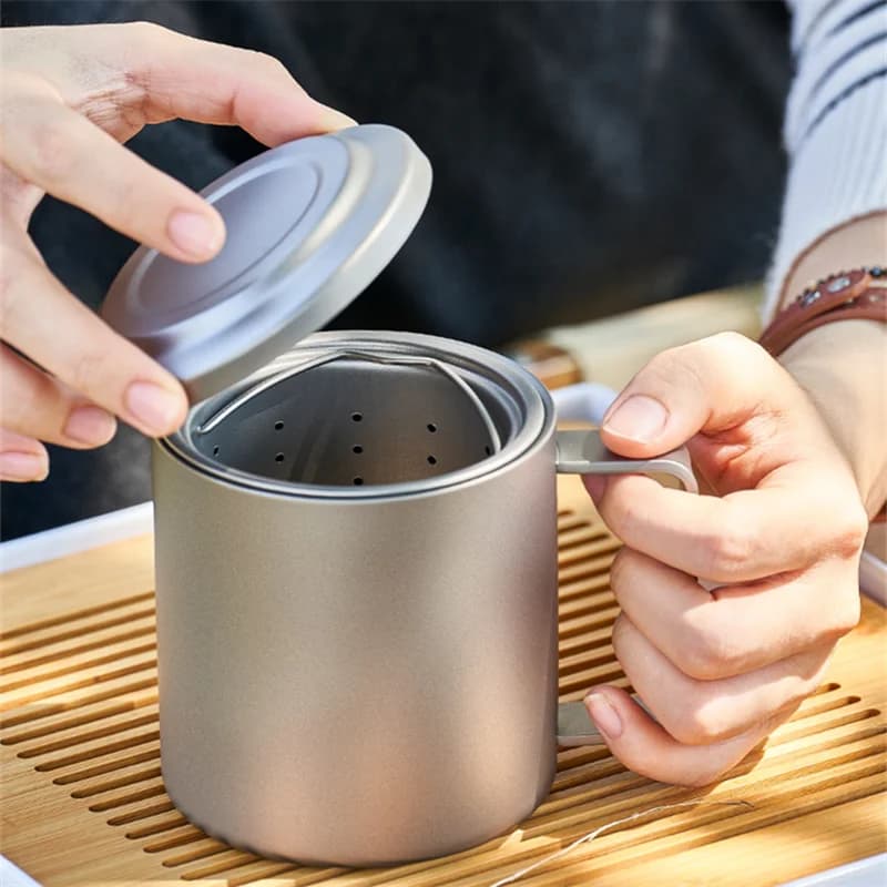 450ml Saf Titanyum Çay Süzgeçli Kupa